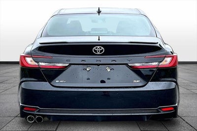 2025 Toyota Camry SE