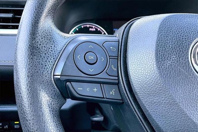 2022 Toyota RAV4 Hybrid LE