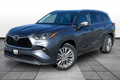 2023 Toyota Highlander Platinum