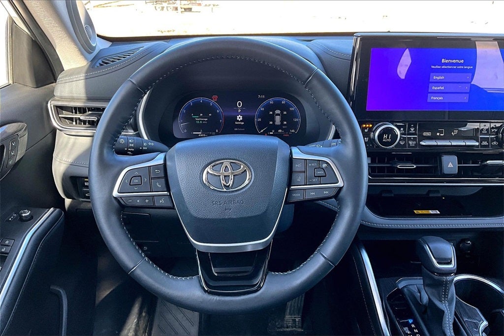 2024 Toyota Highlander Platinum