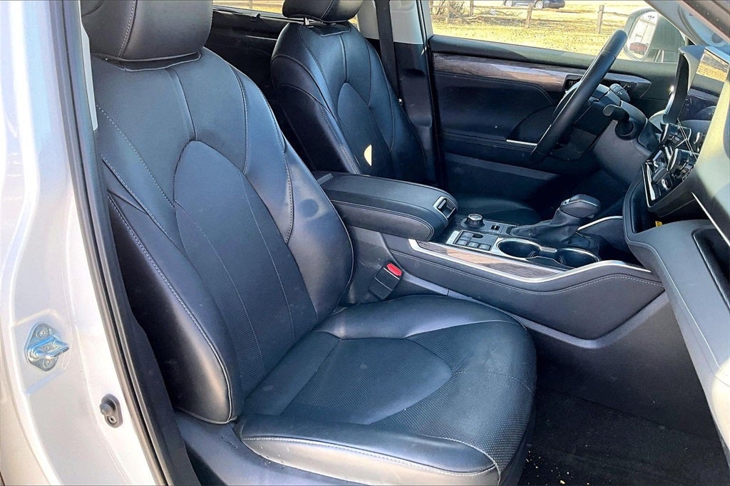 2024 Toyota Highlander Platinum