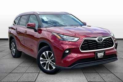 2024 Toyota Highlander XLE