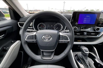 2024 Toyota Highlander XLE