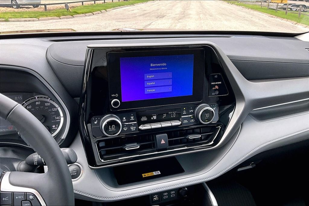 2024 Toyota Highlander XLE