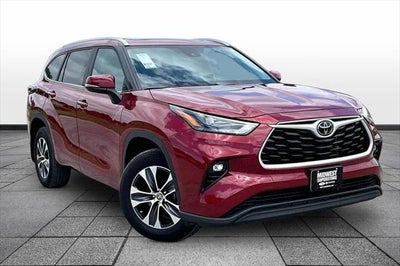 2024 Toyota Highlander XLE