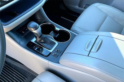 2016 Toyota Highlander XLE V6