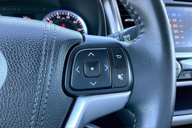 2016 Toyota Highlander XLE V6