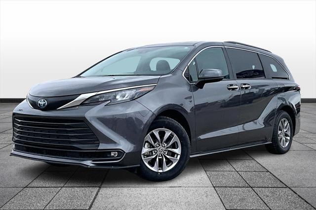 2025 Toyota Sienna XLE 7 Passenger