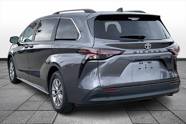 2025 Toyota Sienna XLE 7 Passenger
