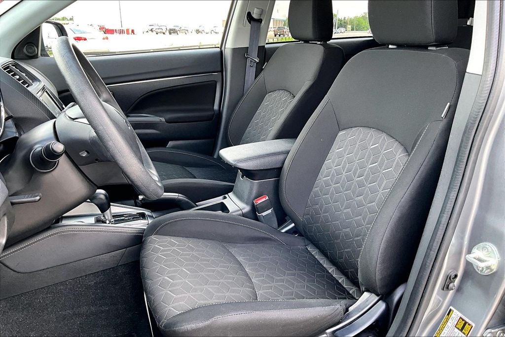 2025 Mitsubishi Outlander Sport 2.0 ES