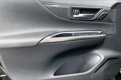2022 Toyota Venza XLE