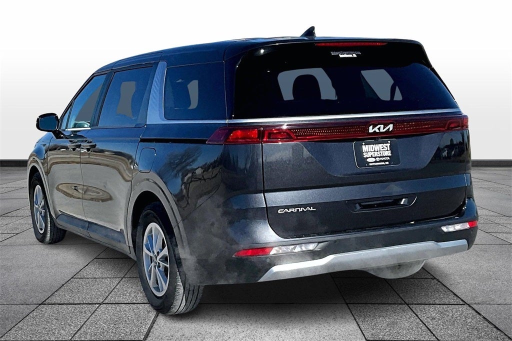 2024 Kia Carnival LX