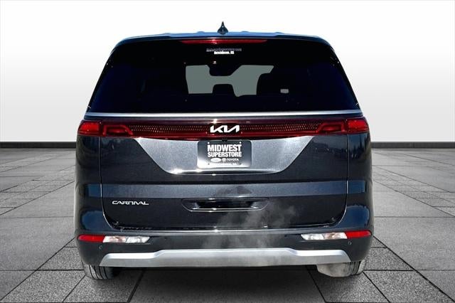 2024 Kia Carnival LX