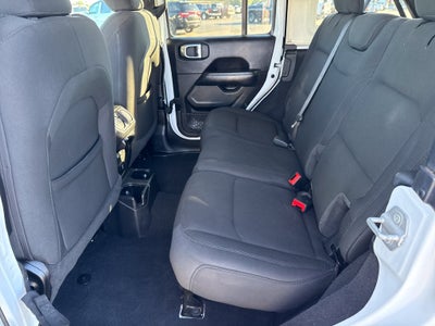 2022 Jeep Wrangler Unlimited Sahara 4x4