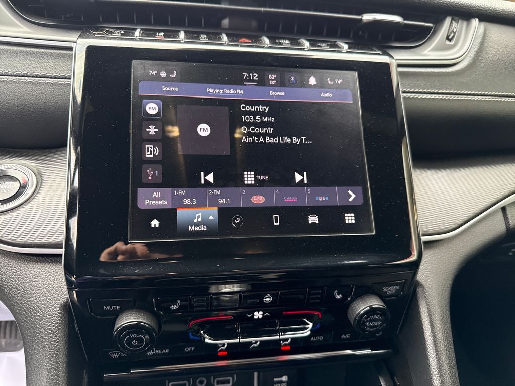 2024 Jeep Grand Cherokee Altitude 4x2