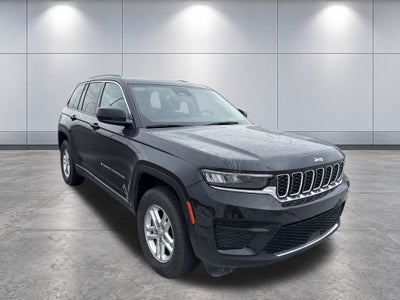 2024 Jeep Grand Cherokee Laredo 4x2
