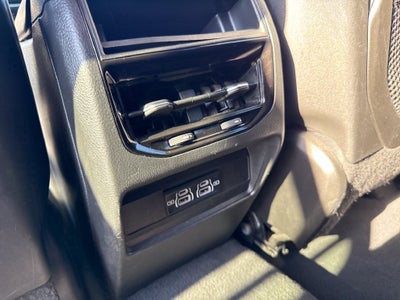 2023 Jeep Grand Cherokee Laredo 4x4