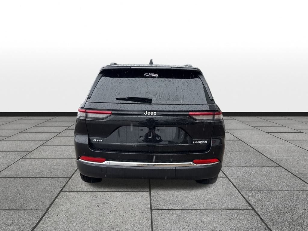 2025 Jeep Grand Cherokee Laredo 4x4