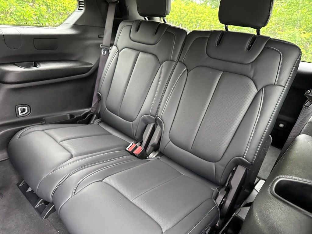 2025 Jeep Grand Cherokee L Laredo X 4x4