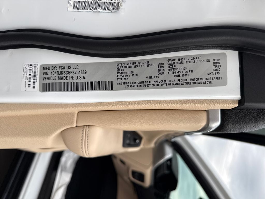 2023 Jeep Grand Cherokee L Limited 4x4