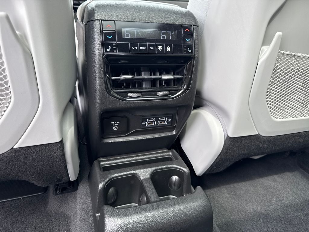2022 Jeep Grand Cherokee L Overland 4x4