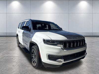 2023 Jeep Wagoneer Base