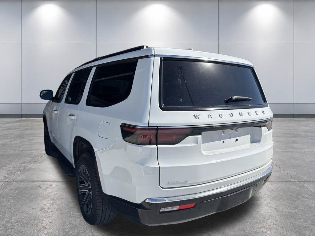 2023 Jeep Wagoneer Base