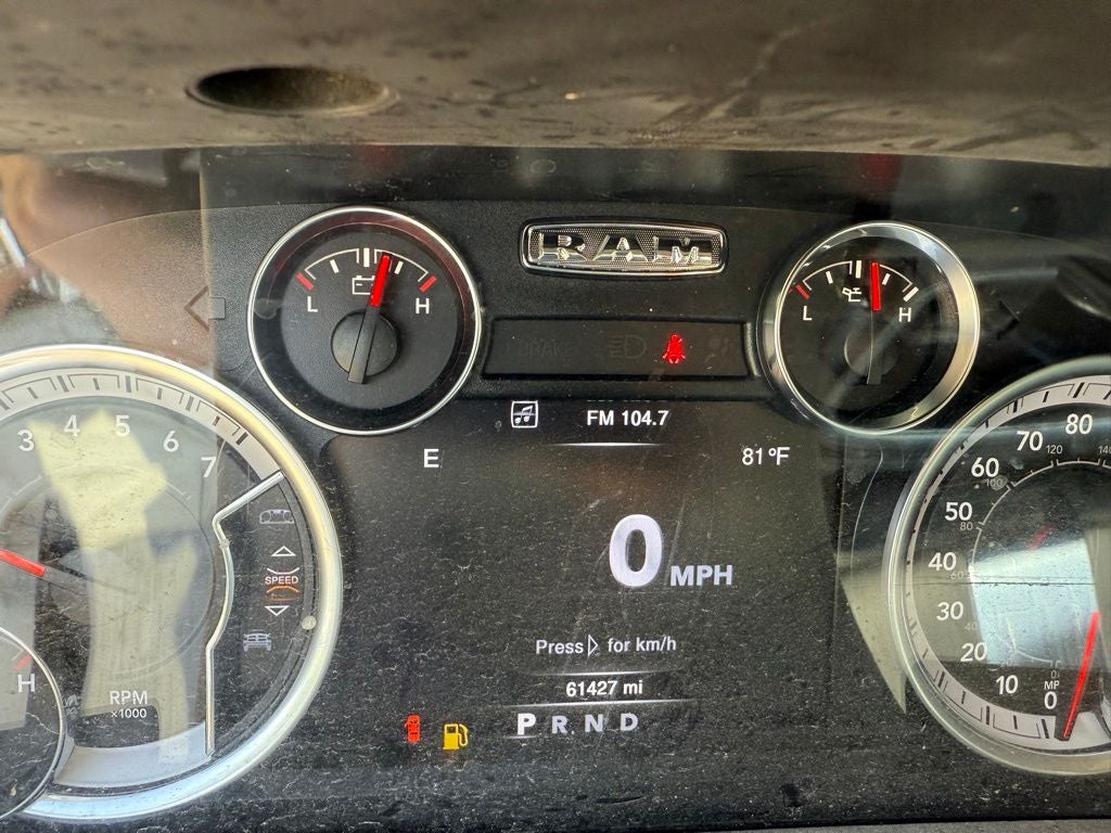 2023 RAM 1500 Classic SLT Crew Cab 4x4 5'7' Box