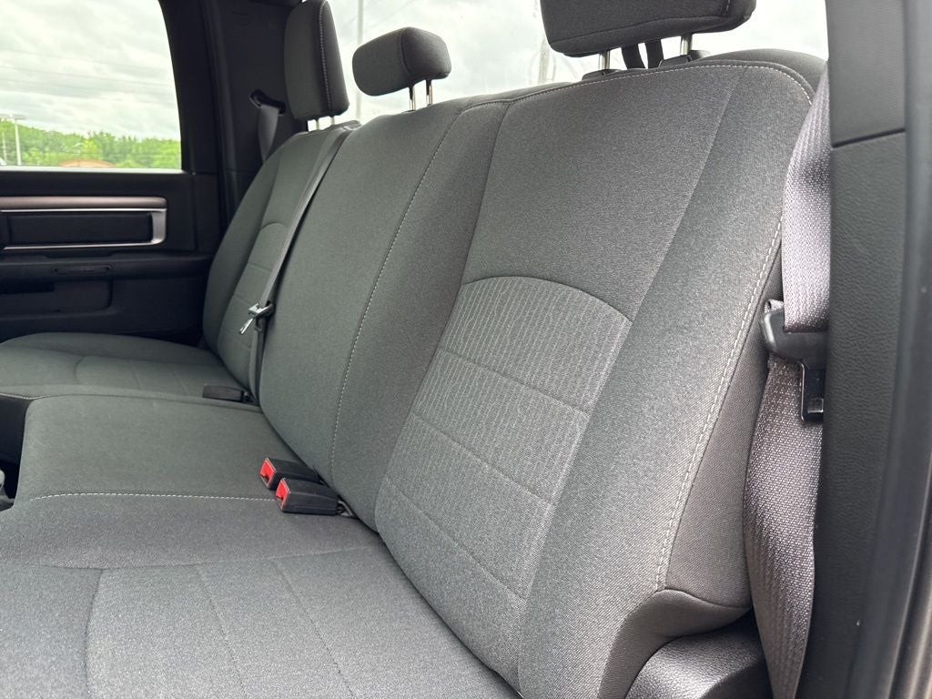 2024 RAM 1500 Classic Warlock Crew Cab 4x4 5'7' Box