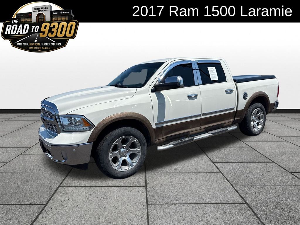 2017 RAM 1500 Laramie Crew Cab 4x4 5'7' Box