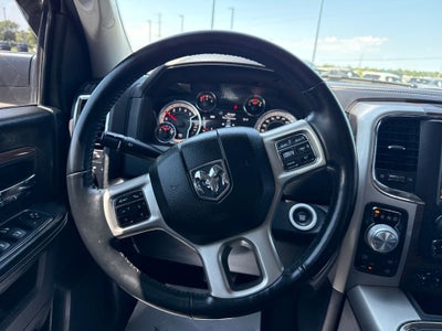 2017 RAM 1500 Laramie Crew Cab 4x4 5'7' Box