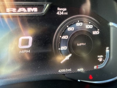 2025 RAM 1500 Big Horn Crew Cab 4x4 5'7' Box