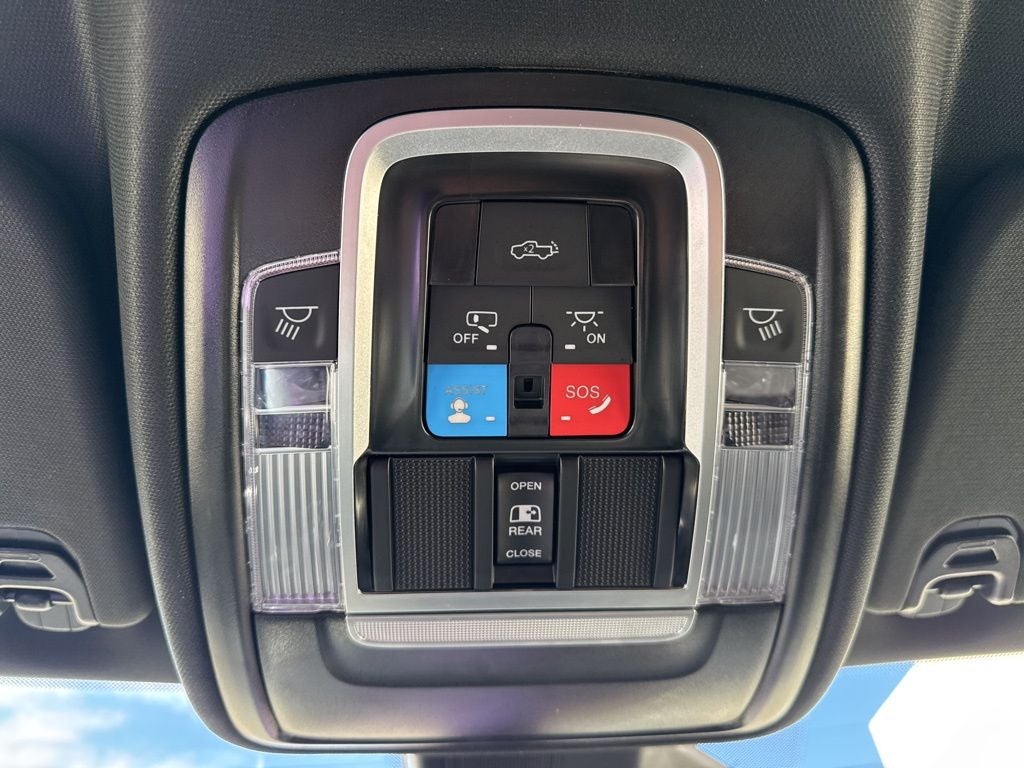 2025 RAM 1500 Big Horn Crew Cab 4x4 5'7' Box