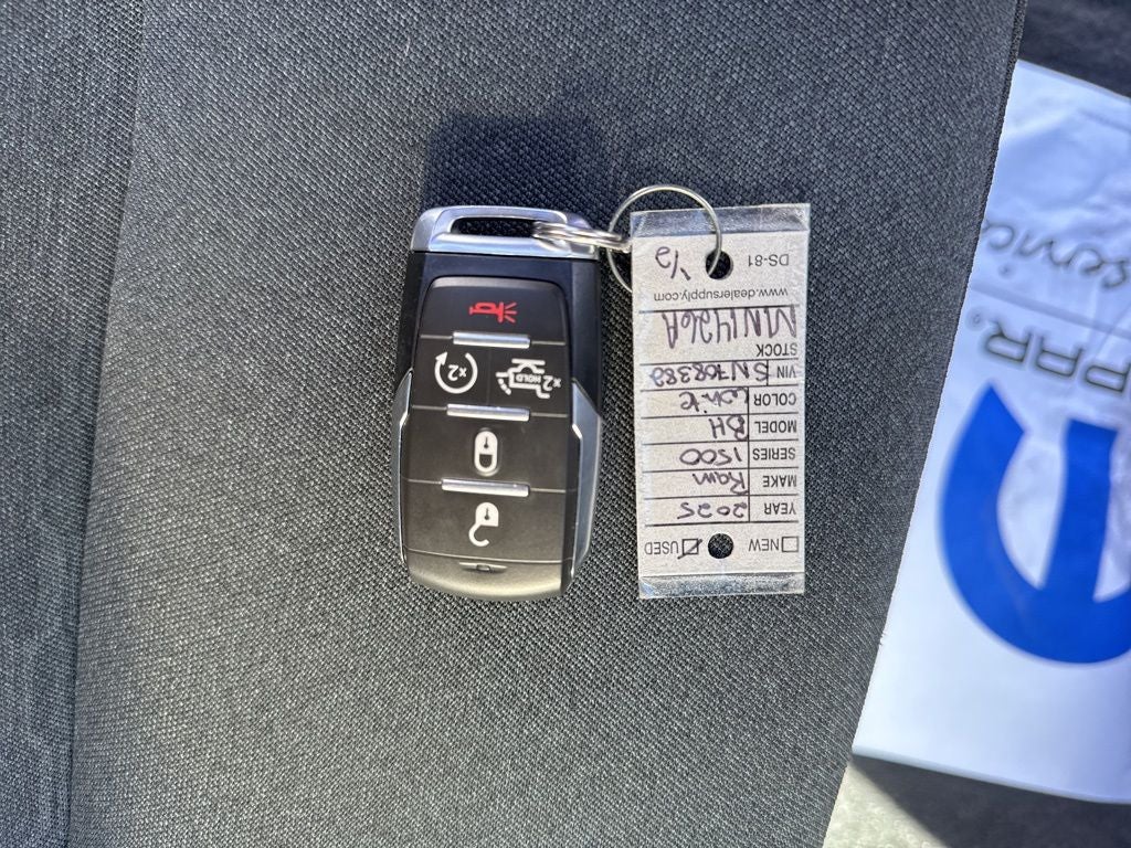 2025 RAM 1500 Big Horn Crew Cab 4x4 5'7' Box