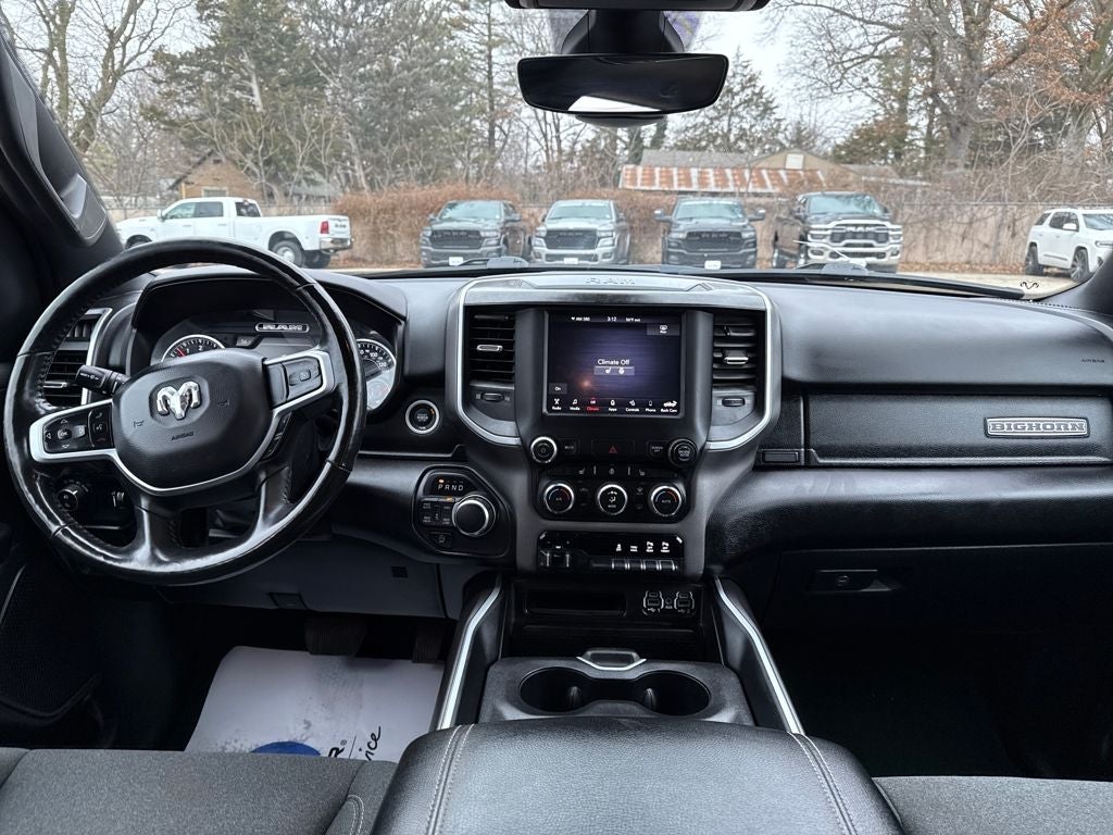 2020 RAM 1500 Big Horn Crew Cab 4x4 5'7' Box