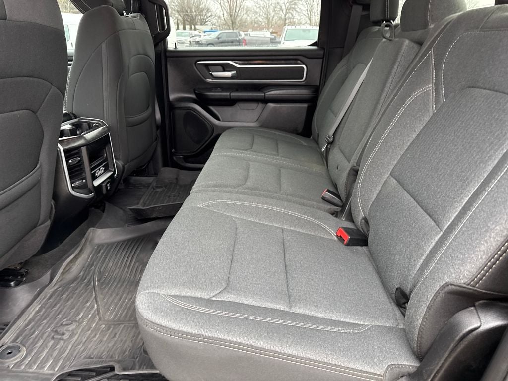 2020 RAM 1500 Big Horn Crew Cab 4x4 5'7' Box