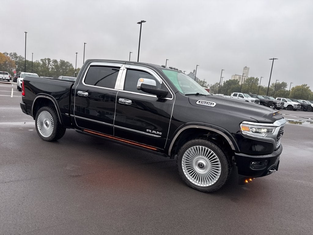2024 RAM 1500 Limited Crew Cab 4x4 5'7' Box