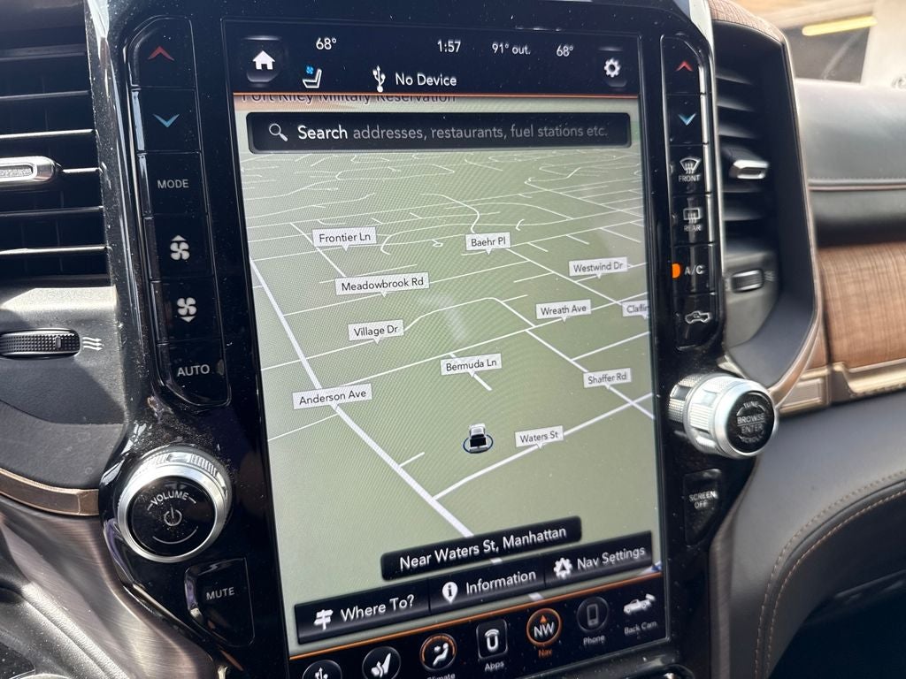 2020 RAM 1500 Laramie Longhorn Crew Cab 4x4 5'7' Box