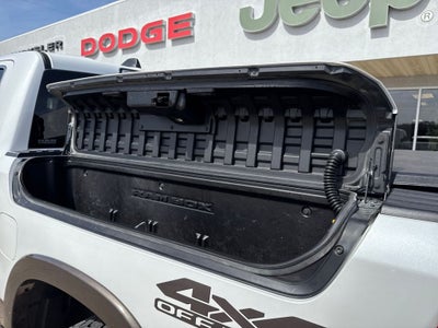 2020 RAM 1500 Laramie Longhorn Crew Cab 4x4 5'7' Box