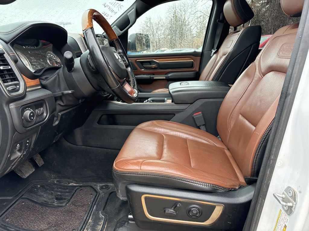 2020 RAM 1500 Laramie Longhorn Crew Cab 4x4 5'7' Box