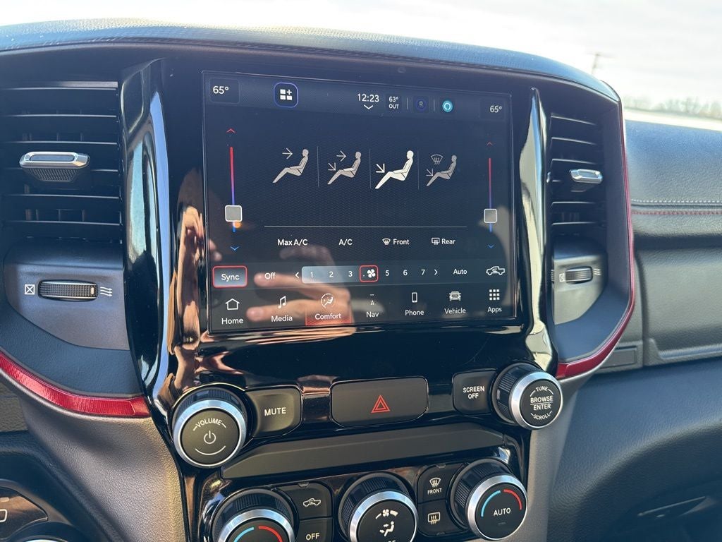 2024 RAM 1500 Rebel Crew Cab 4x4 5'7' Box