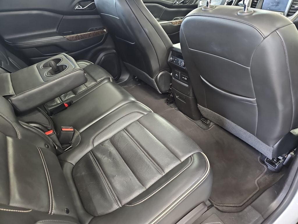2023 GMC Acadia FWD Denali