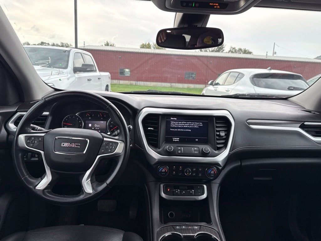 2023 GMC Acadia AWD SLT