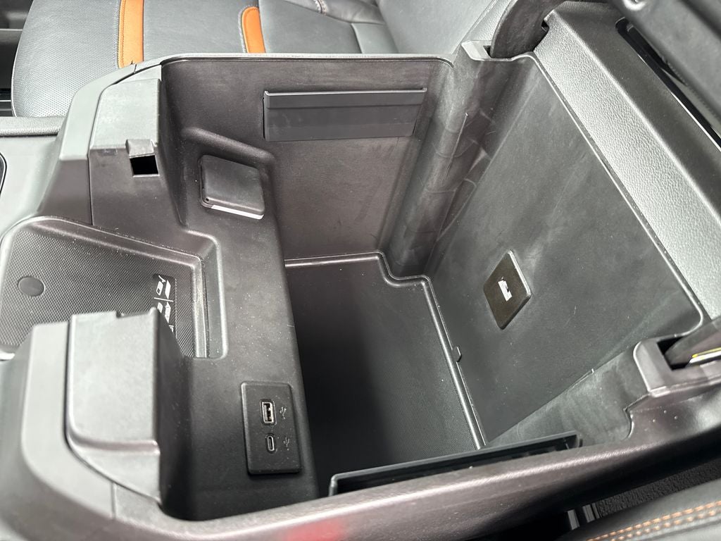 2025 GMC Sierra 2500HD 4WD Crew Cab Standard Bed AT4