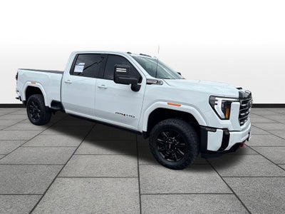 2025 GMC Sierra 2500HD 4WD Crew Cab Standard Bed AT4