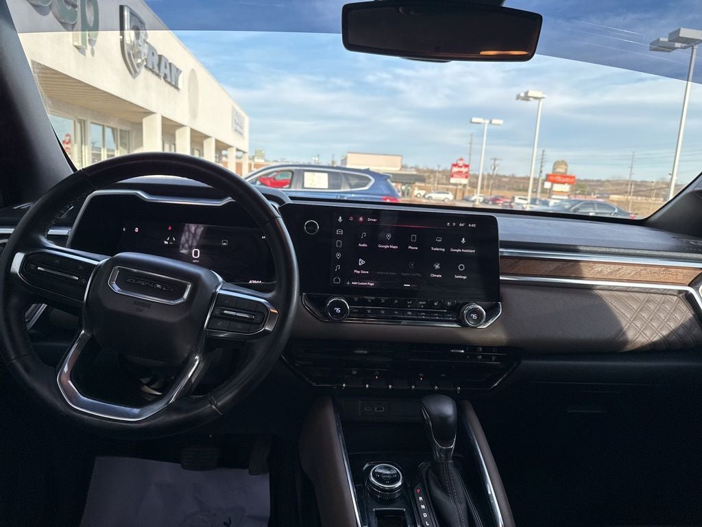 2023 GMC Canyon 4WD Crew Cab Short Box Denali