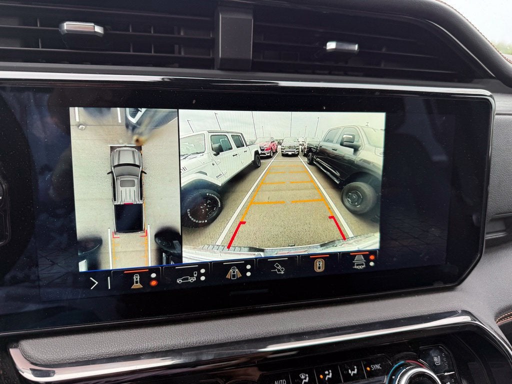 2025 GMC Sierra 1500 4WD Crew Cab Short Box AT4