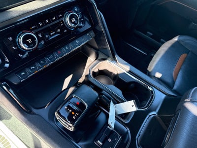 2025 GMC Sierra 1500 4WD Crew Cab Short Box AT4