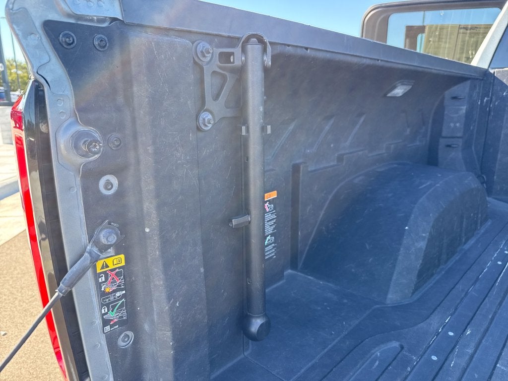 2025 GMC Sierra 1500 4WD Crew Cab Short Box AT4