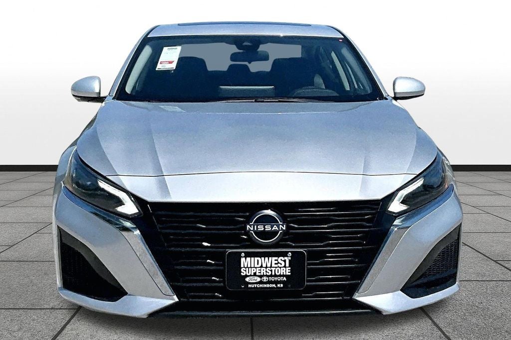 2023 Nissan Altima SL FWD